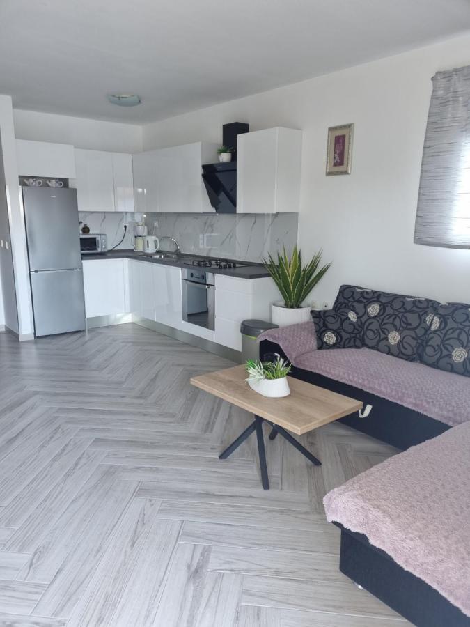 Apartments Ledic Krvavica Ngoại thất bức ảnh